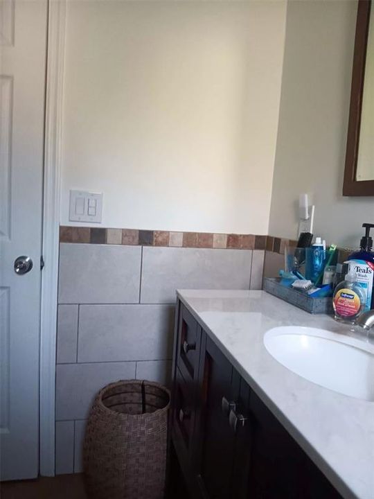 На продажу: $550,000 (3 спален, 1 ванн, 1130 Квадратных фут)