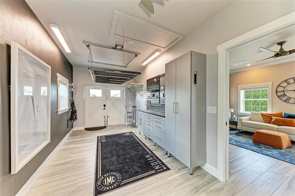 待售: $480,000 (1 贝兹, 1 浴室, 345 平方英尺)