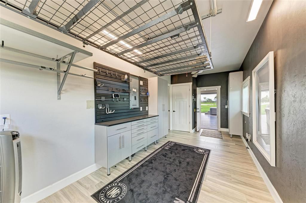 待售: $480,000 (1 贝兹, 1 浴室, 345 平方英尺)