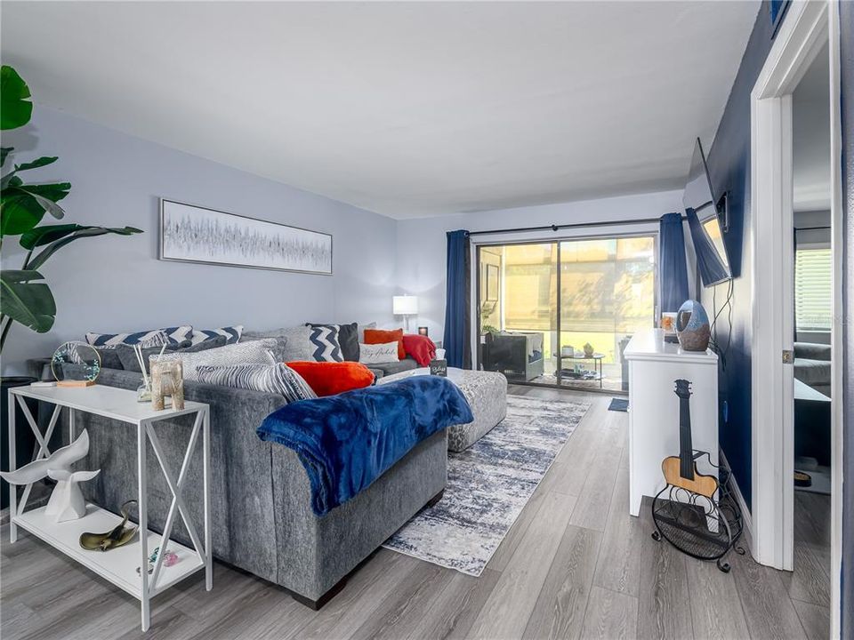 For Rent: $1,900 (2 beds, 2 baths, 1151 Square Feet)