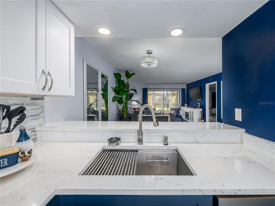 For Rent: $1,900 (2 beds, 2 baths, 1151 Square Feet)