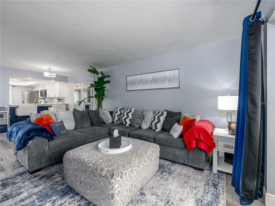 For Rent: $1,900 (2 beds, 2 baths, 1151 Square Feet)