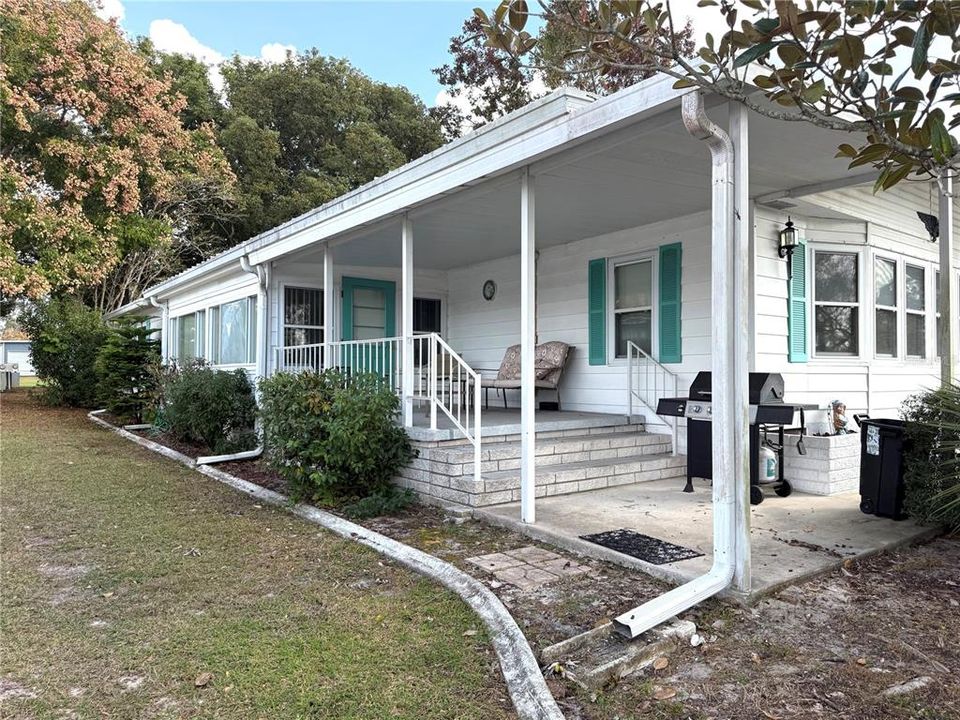 For Sale: $184,900 (3 beds, 2 baths, 1288 Square Feet)