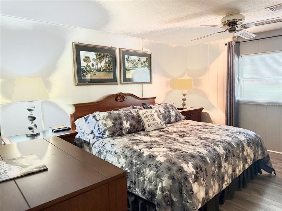 For Sale: $184,900 (3 beds, 2 baths, 1288 Square Feet)