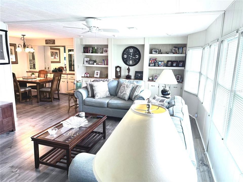 For Sale: $184,900 (3 beds, 2 baths, 1288 Square Feet)