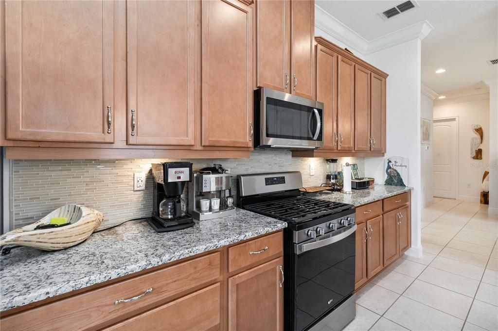 For Sale: $345,000 (2 beds, 2 baths, 1464 Square Feet)