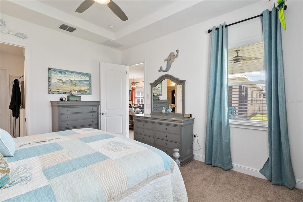 For Sale: $345,000 (2 beds, 2 baths, 1464 Square Feet)