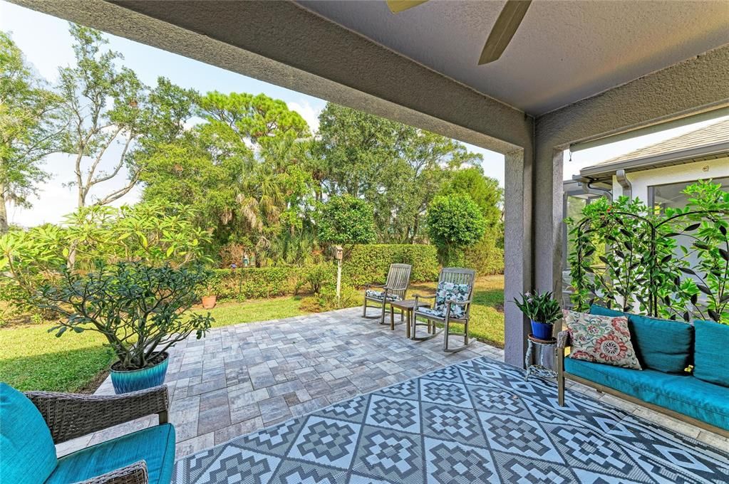 На продажу: $380,900 (2 спален, 2 ванн, 1627 Квадратных фут)