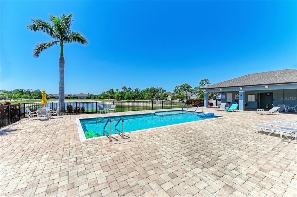 На продажу: $380,900 (2 спален, 2 ванн, 1627 Квадратных фут)