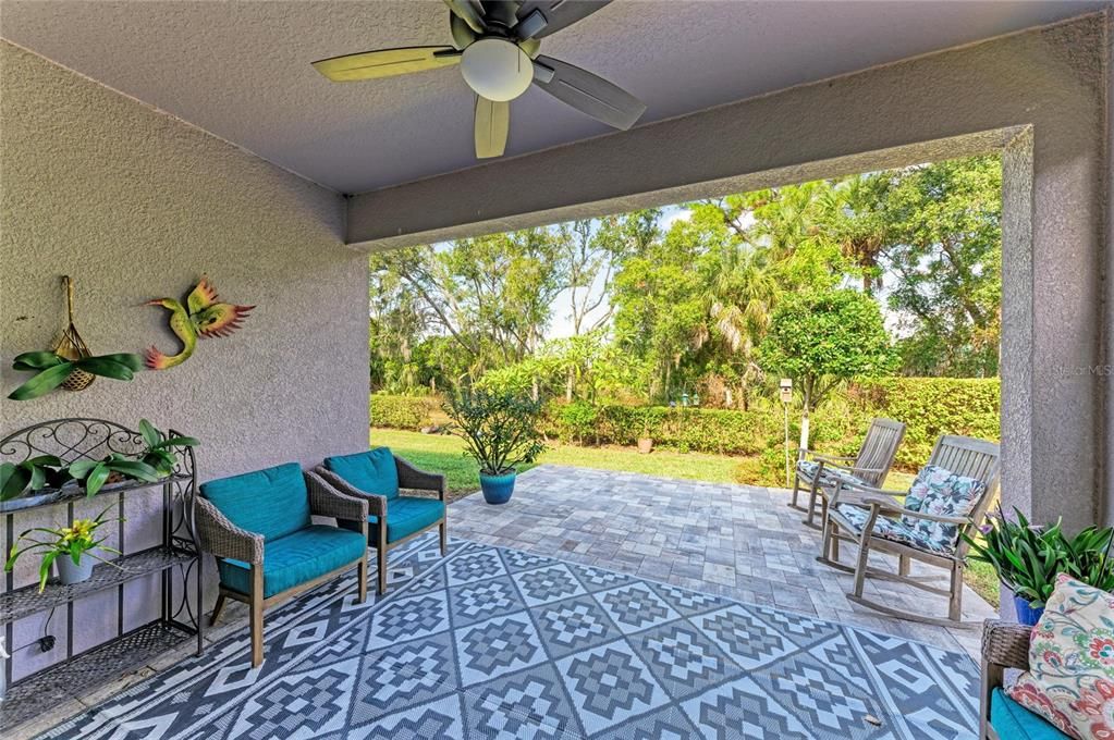 На продажу: $380,900 (2 спален, 2 ванн, 1627 Квадратных фут)