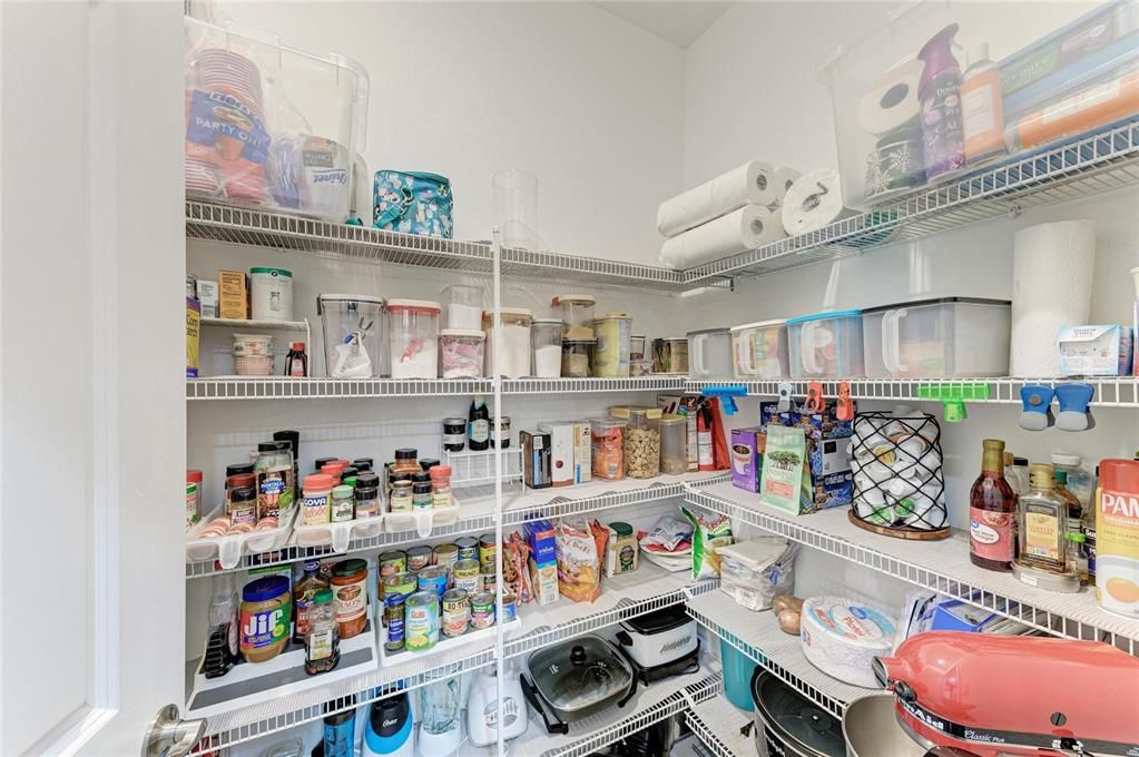 На продажу: $380,900 (2 спален, 2 ванн, 1627 Квадратных фут)