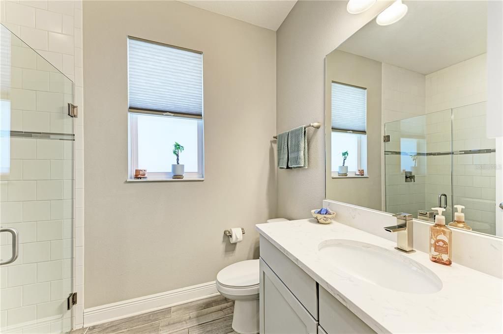 На продажу: $380,900 (2 спален, 2 ванн, 1627 Квадратных фут)