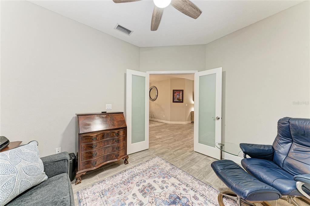 На продажу: $380,900 (2 спален, 2 ванн, 1627 Квадратных фут)