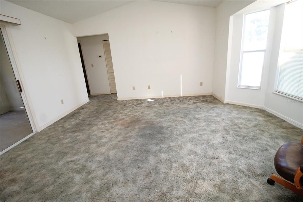 出租: $1,995 (3 贝兹, 2 浴室, 1161 平方英尺)