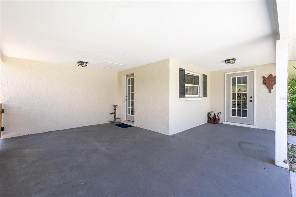 For Sale: $239,900 (2 beds, 2 baths, 1238 Square Feet)