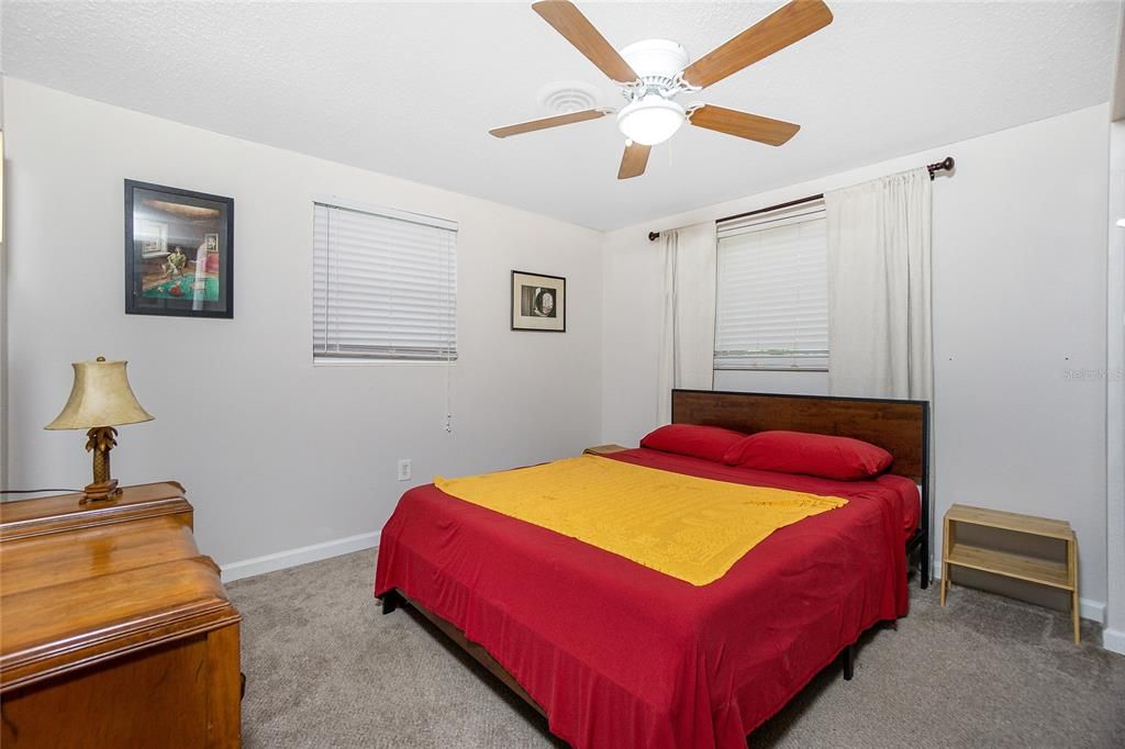 For Sale: $239,900 (2 beds, 2 baths, 1238 Square Feet)