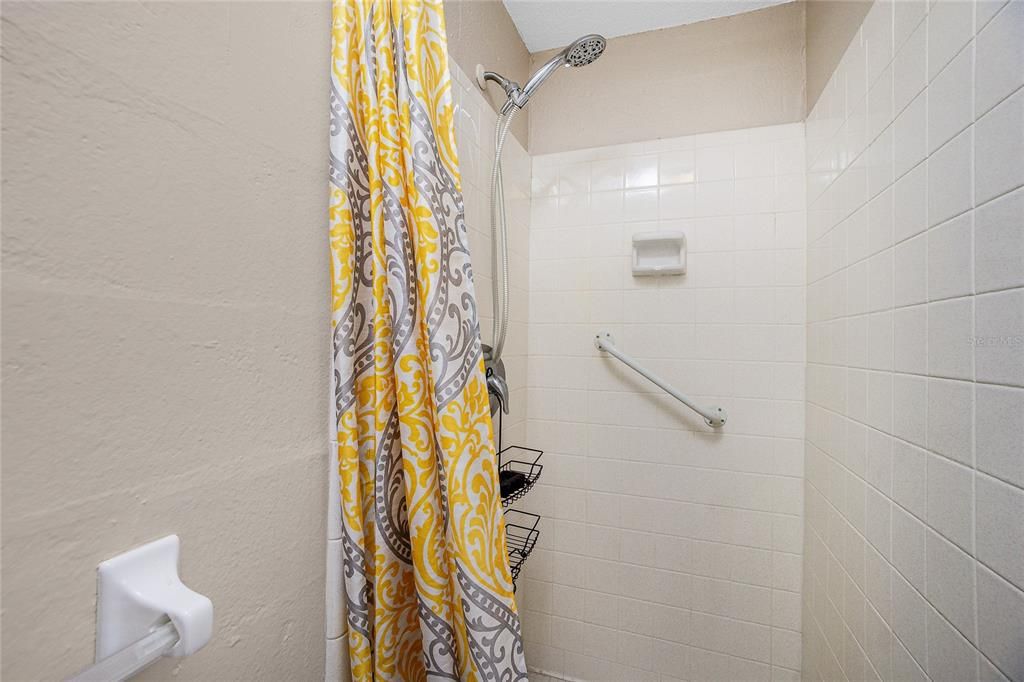 For Sale: $239,900 (2 beds, 2 baths, 1238 Square Feet)