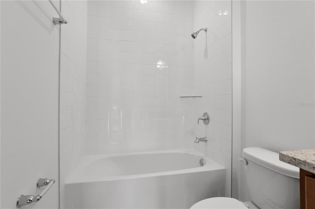 For Rent: $3,000 (4 beds, 2 baths, 2122 Square Feet)