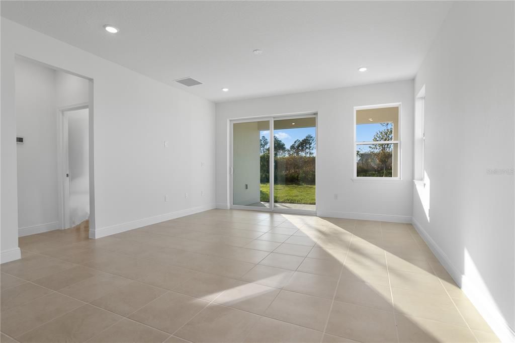 For Rent: $3,000 (4 beds, 2 baths, 2122 Square Feet)