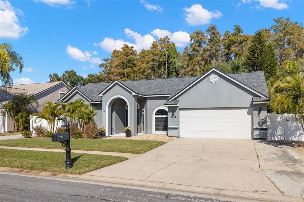 待售: $600,000 (3 贝兹, 2 浴室, 2081 平方英尺)