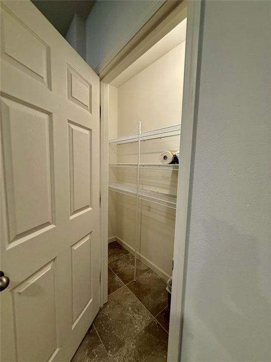 For Rent: $2,350 (3 beds, 2 baths, 1772 Square Feet)