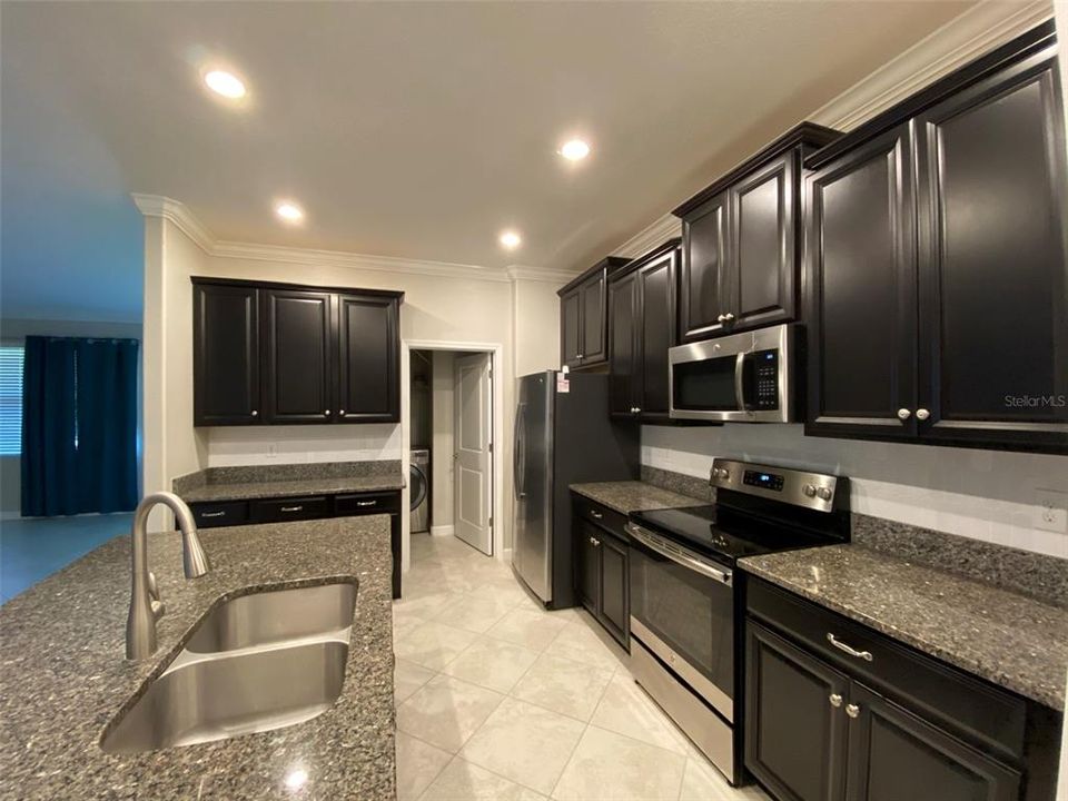 For Rent: $2,350 (4 beds, 3 baths, 2040 Square Feet)