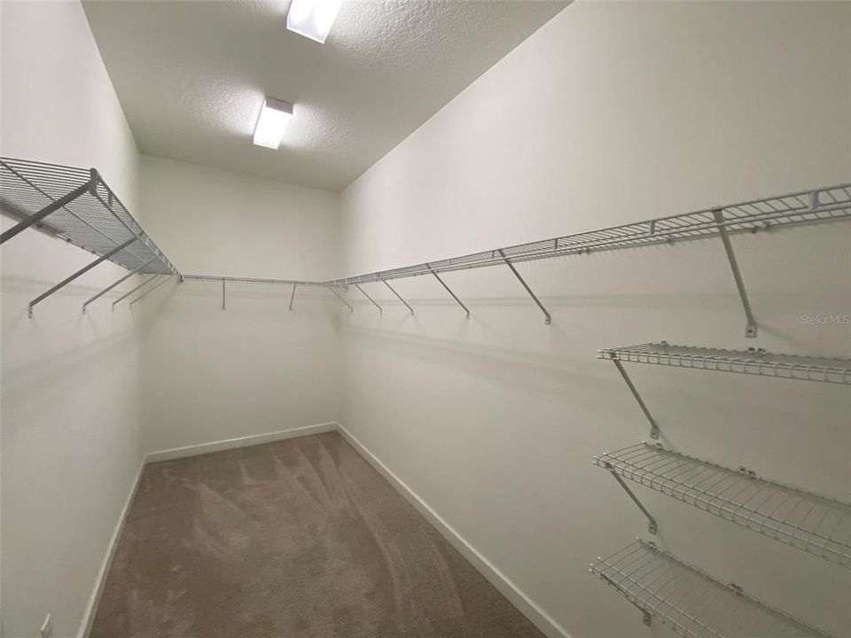 For Rent: $2,350 (4 beds, 3 baths, 2040 Square Feet)