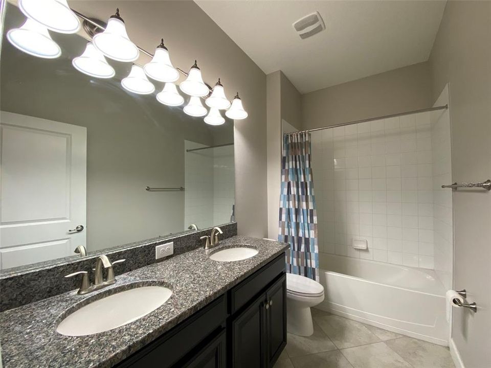 For Rent: $2,350 (4 beds, 3 baths, 2040 Square Feet)