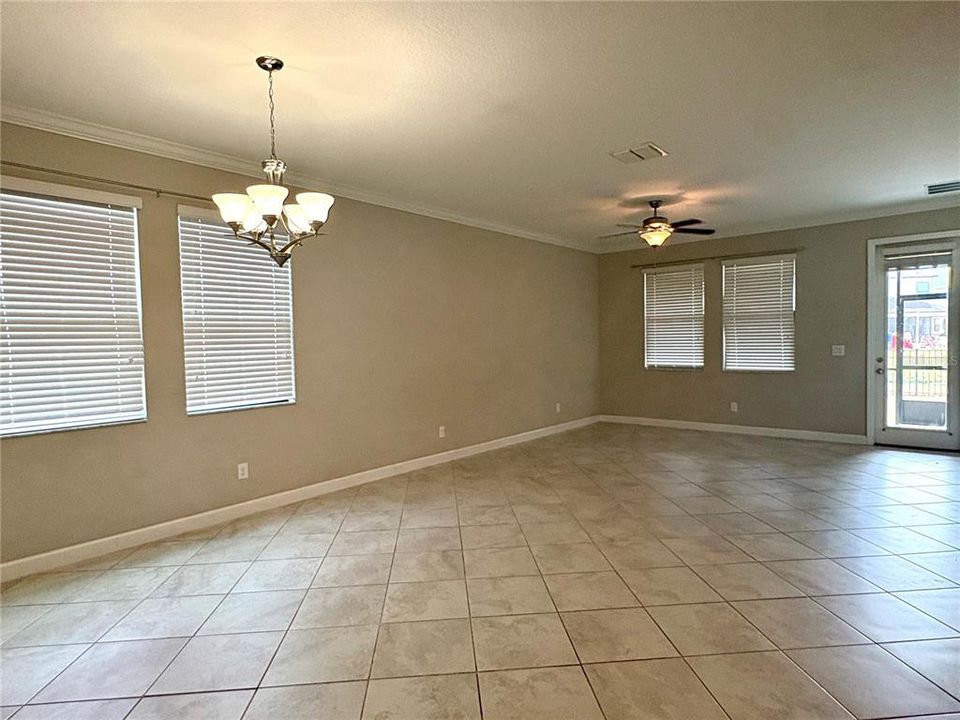 For Rent: $2,350 (4 beds, 3 baths, 2040 Square Feet)