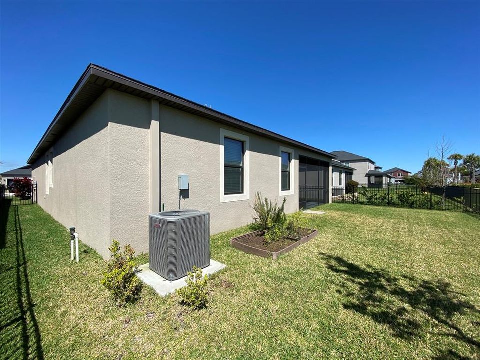 For Rent: $2,350 (4 beds, 3 baths, 2040 Square Feet)