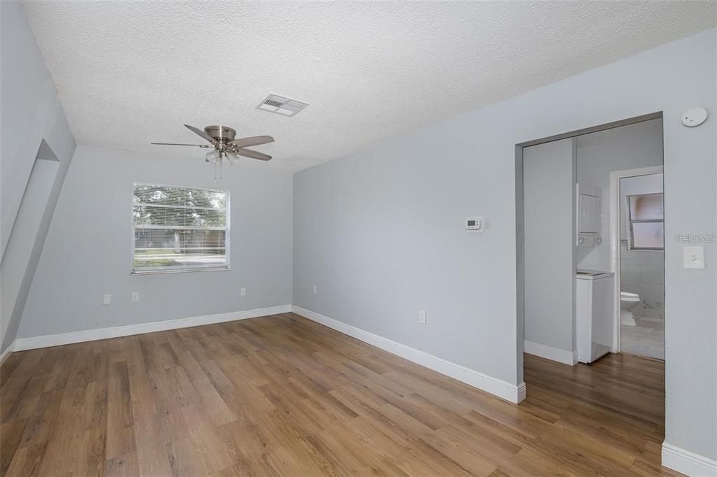 For Rent: $1,650 (2 beds, 1 baths, 780 Square Feet)