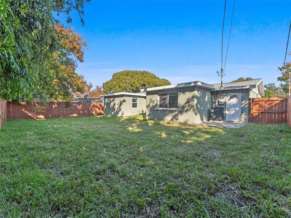 На продажу: $264,900 (3 спален, 2 ванн, 1056 Квадратных фут)