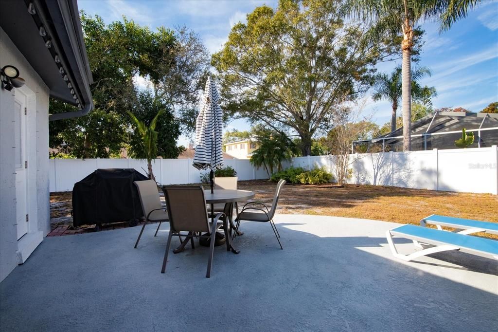 На продажу: $524,900 (3 спален, 2 ванн, 1654 Квадратных фут)