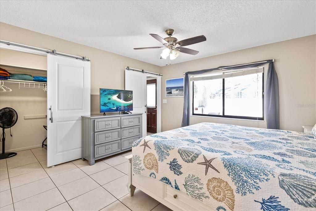 На продажу: $524,900 (3 спален, 2 ванн, 1654 Квадратных фут)