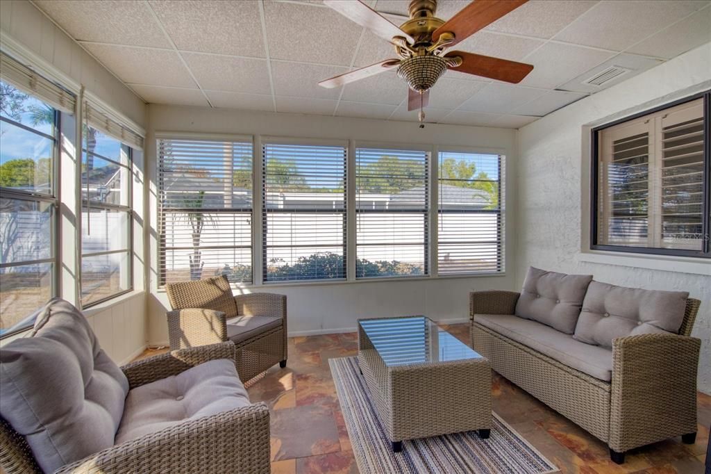 На продажу: $524,900 (3 спален, 2 ванн, 1654 Квадратных фут)