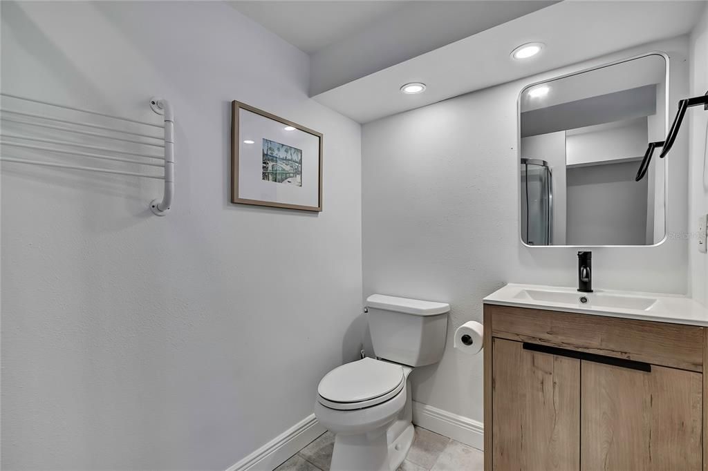 For Sale: $474,000 (2 beds, 2 baths, 1390 Square Feet)