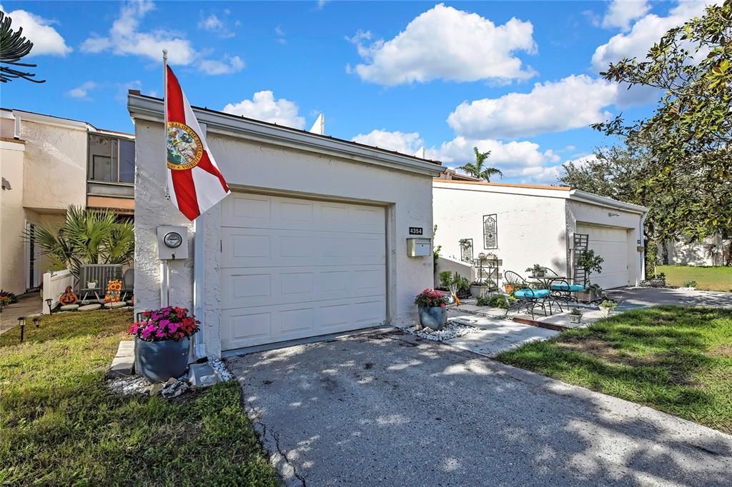 For Sale: $474,000 (2 beds, 2 baths, 1390 Square Feet)