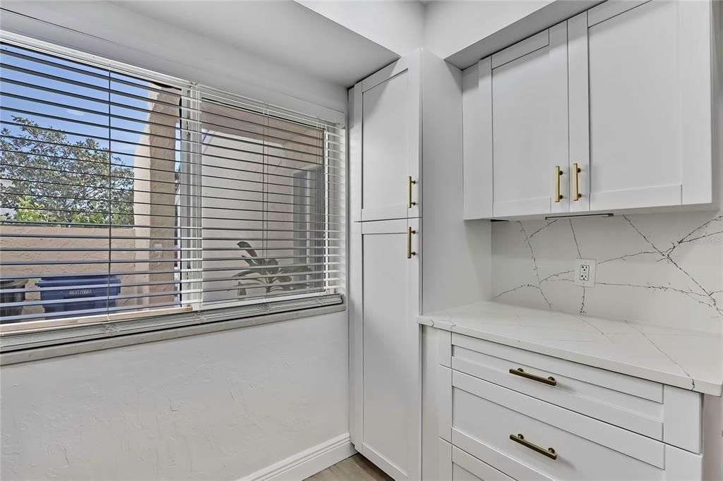 For Sale: $474,000 (2 beds, 2 baths, 1390 Square Feet)