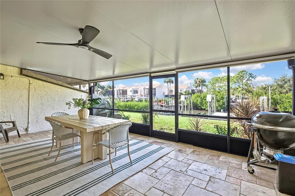 For Sale: $474,000 (2 beds, 2 baths, 1390 Square Feet)