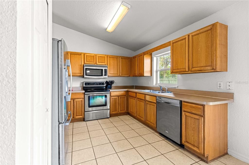 En Venta: $250,000 (3 camas, 2 baños, 1338 Pies cuadrados)