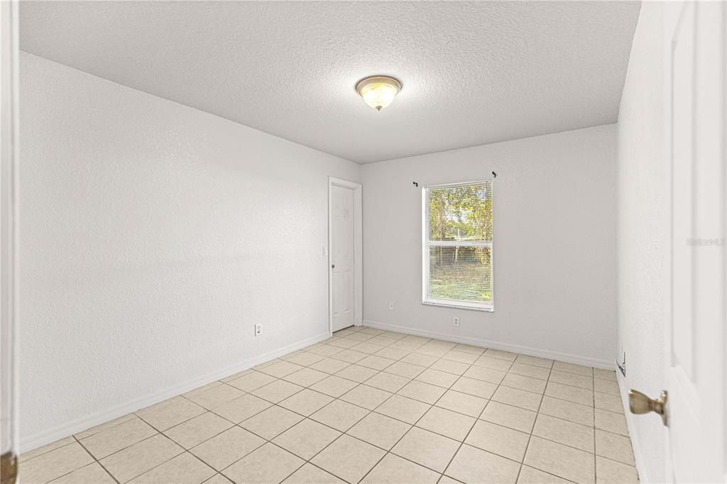 En Venta: $250,000 (3 camas, 2 baños, 1338 Pies cuadrados)