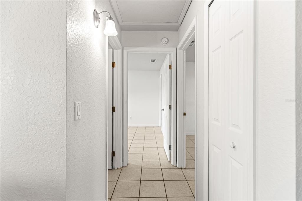 En Venta: $250,000 (3 camas, 2 baños, 1338 Pies cuadrados)