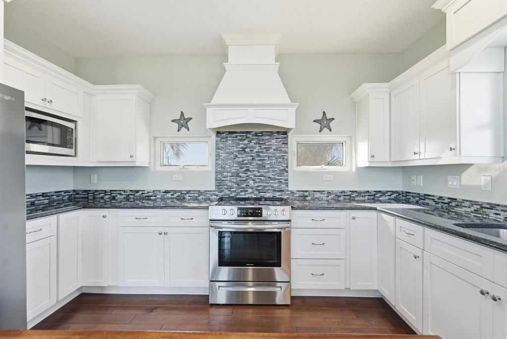 待售: $1,399,000 (5 贝兹, 3 浴室, 2687 平方英尺)