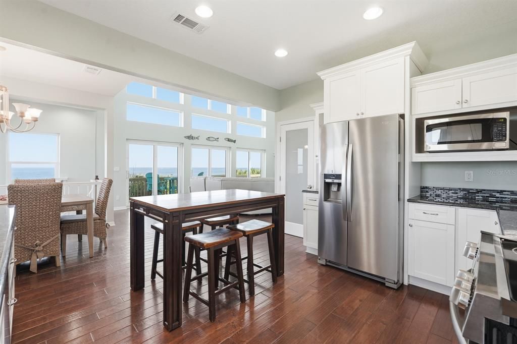 待售: $1,399,000 (5 贝兹, 3 浴室, 2687 平方英尺)