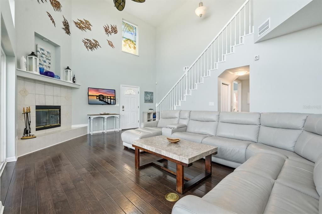 待售: $1,399,000 (5 贝兹, 3 浴室, 2687 平方英尺)