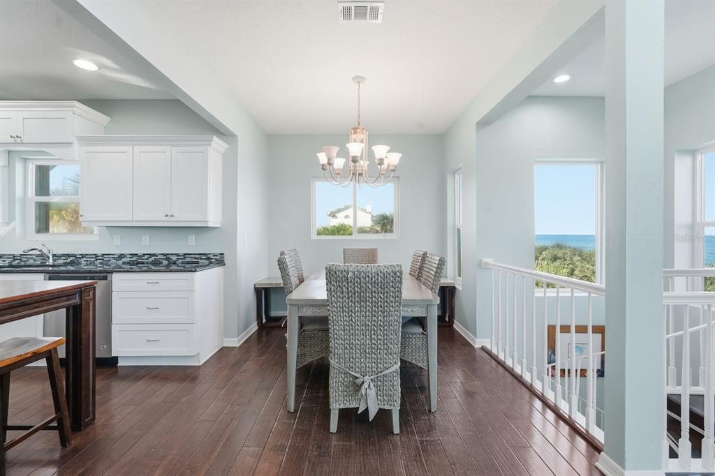 待售: $1,399,000 (5 贝兹, 3 浴室, 2687 平方英尺)