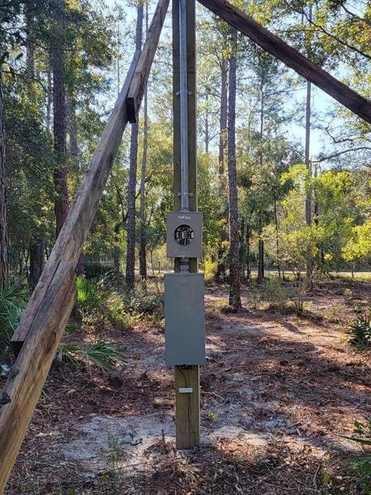 На продажу: $100,000 (4.20 acres)