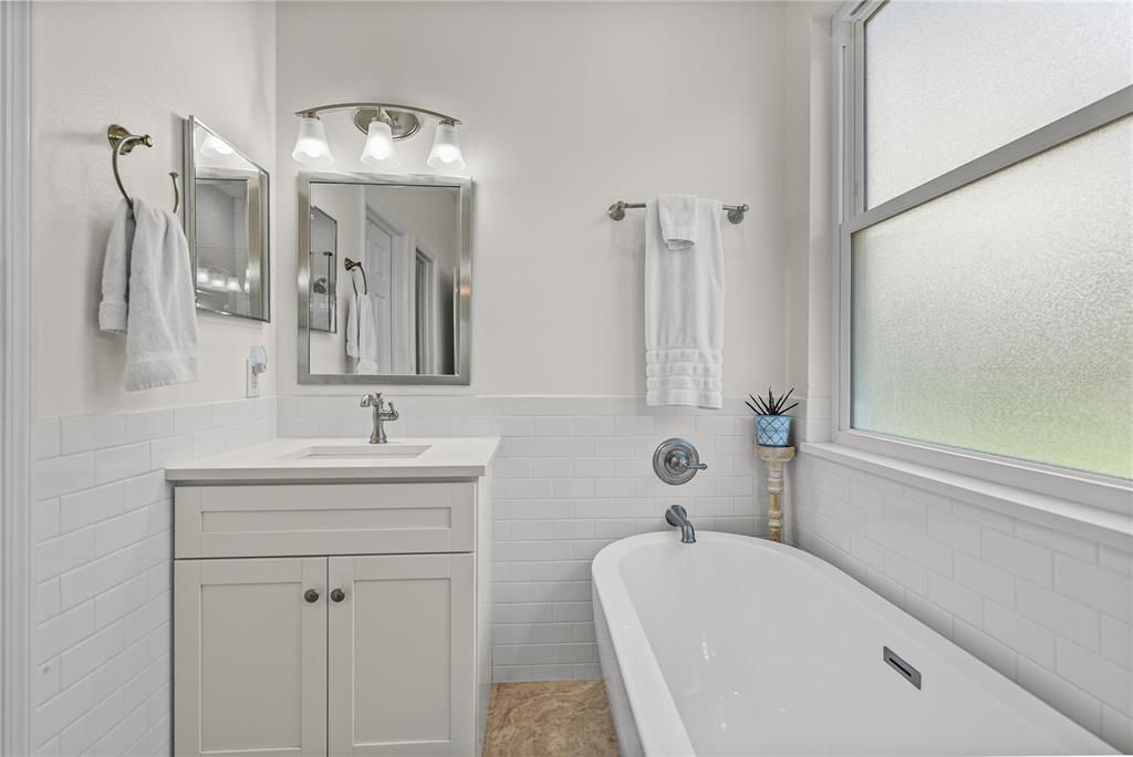 For Sale: $489,900 (4 beds, 3 baths, 2231 Square Feet)