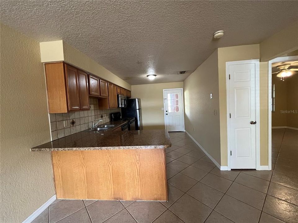 For Sale: $425,000 (0 beds, 0 baths, 2592 Square Feet)