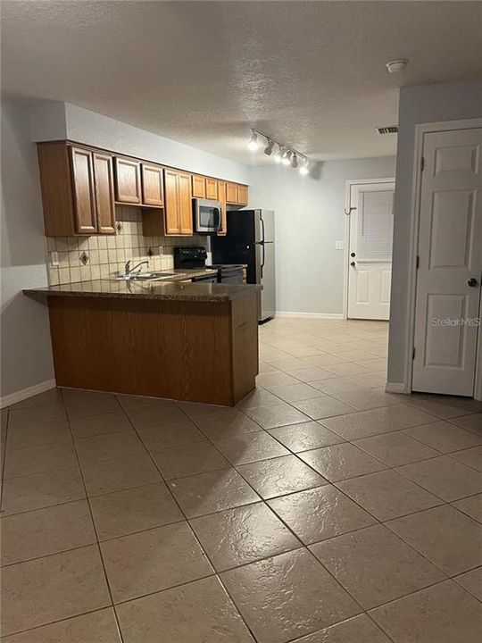 For Sale: $425,000 (0 beds, 0 baths, 2592 Square Feet)